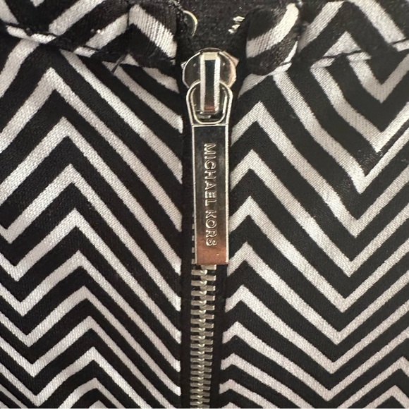 Michael Michael Kors Black White Chevron Fit & Flare Midi Dress Size Medium - Picture 5 of 9